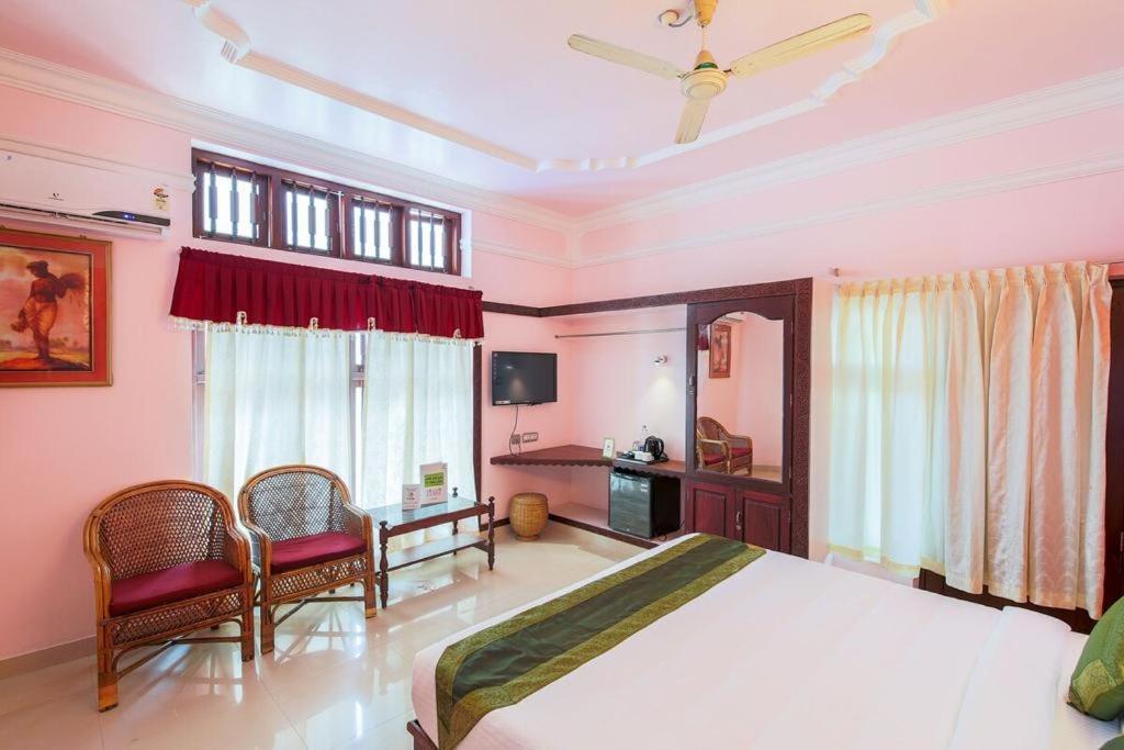 Hotel Moonlight, Kovalam, Kerala Екстериор снимка